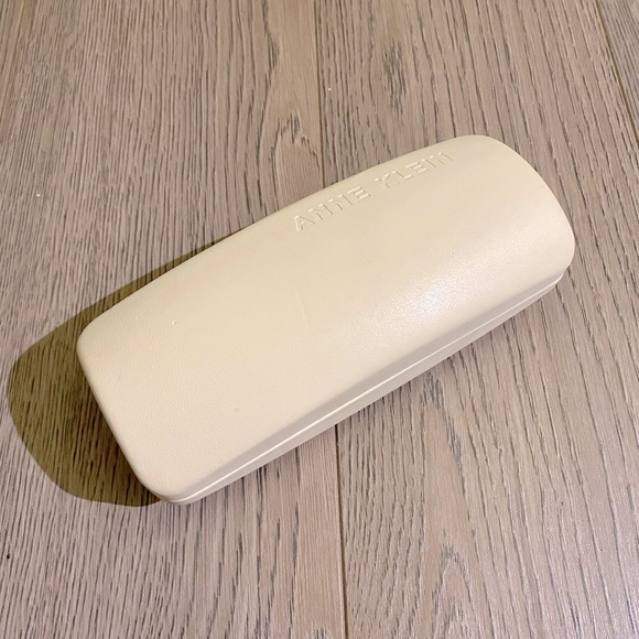 Anne Klein navy sunglasses - Picture 3 of 4